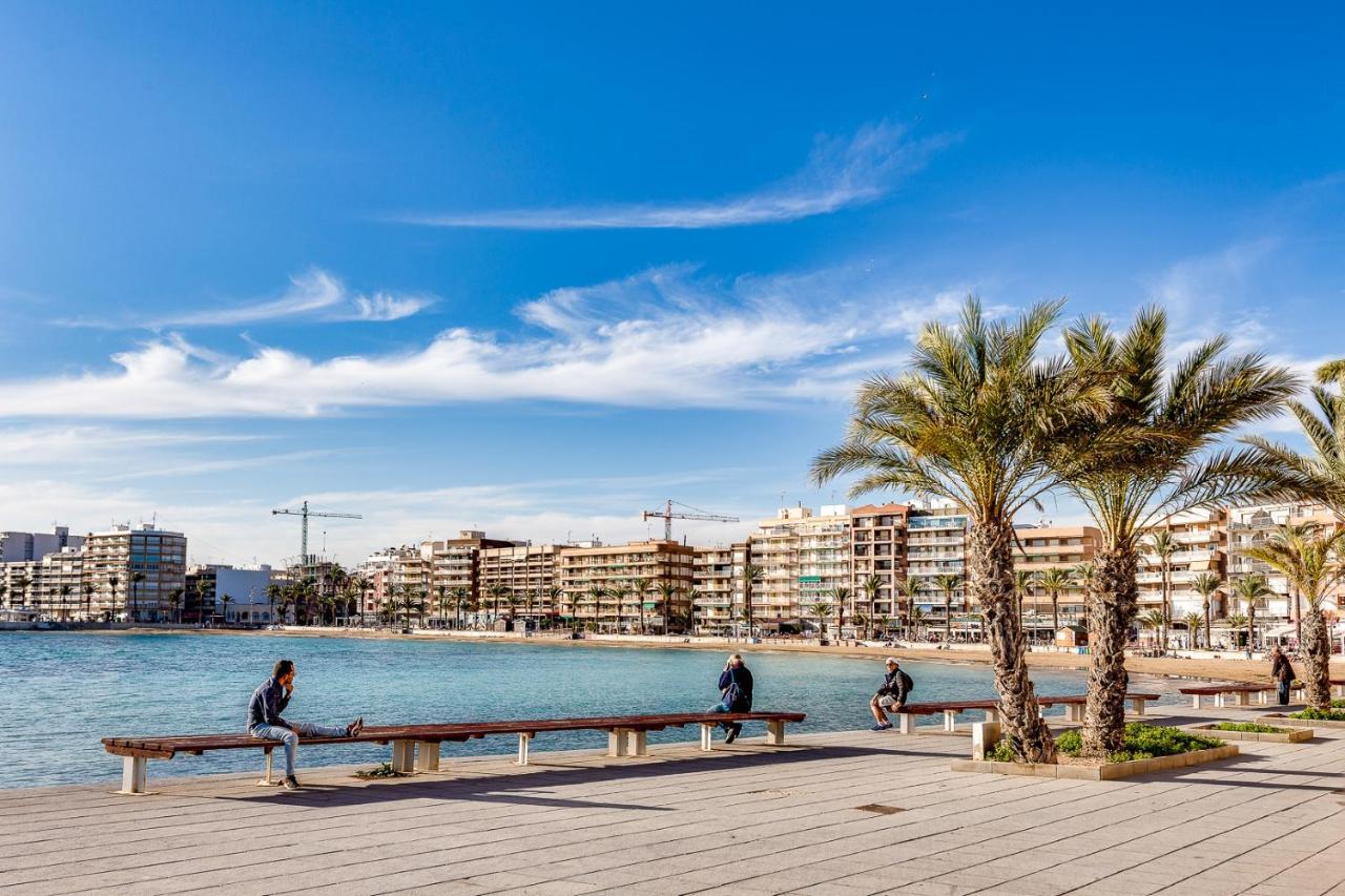 Apartamento Caballero De Rodas Torrevieja Exteriör bild
