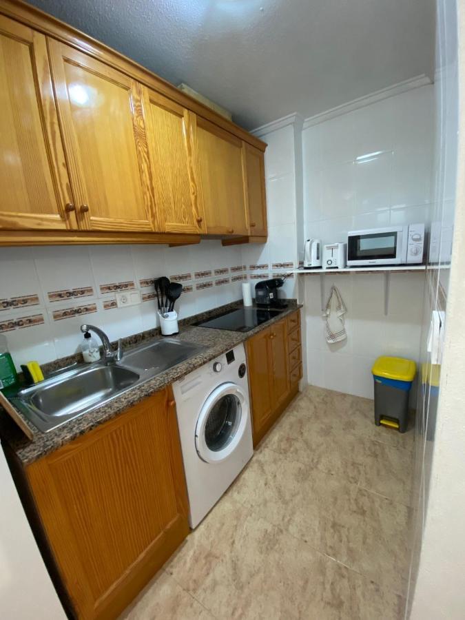Apartamento Caballero De Rodas Torrevieja Exteriör bild