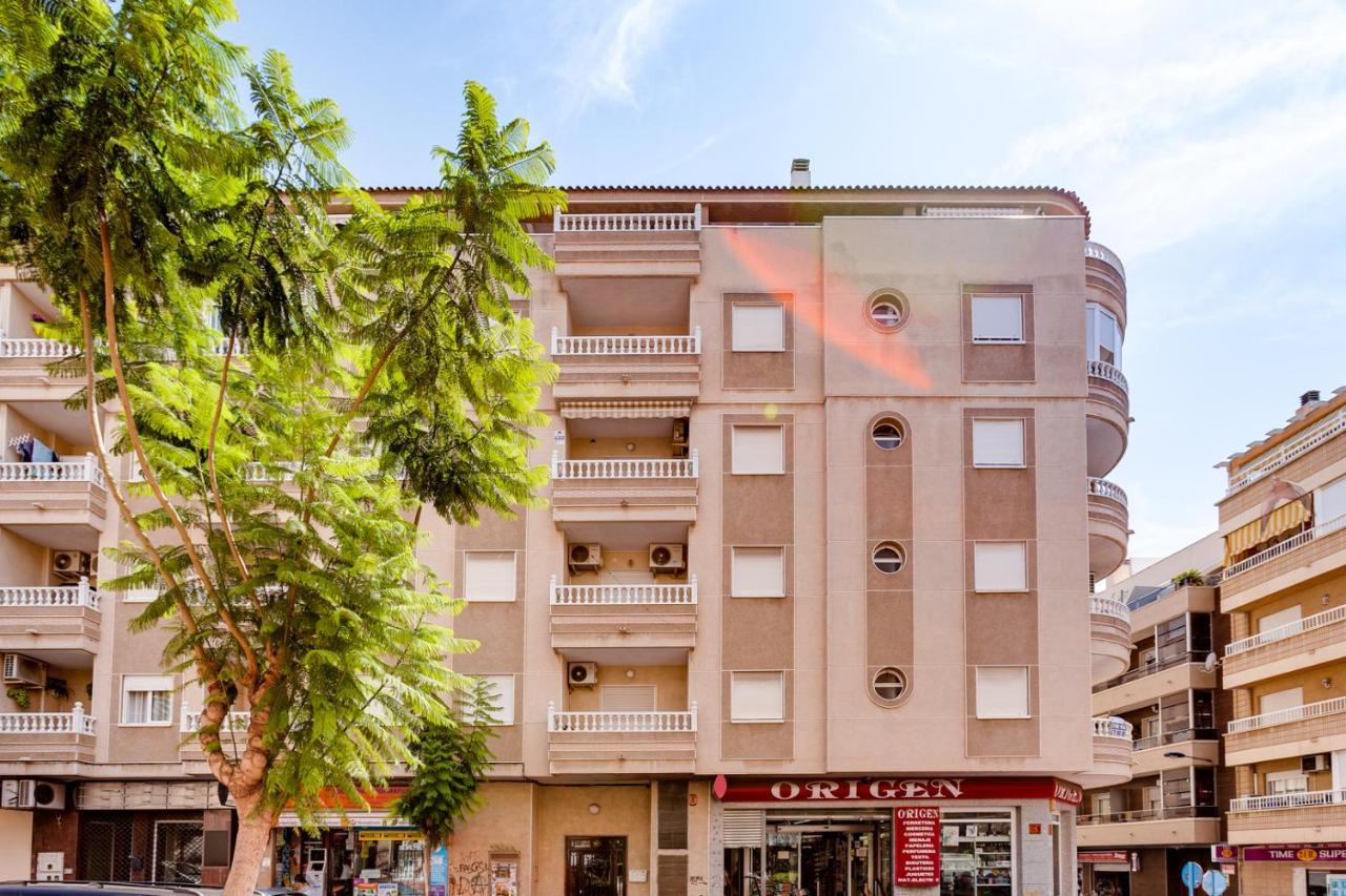 Apartamento Caballero De Rodas Torrevieja Exteriör bild